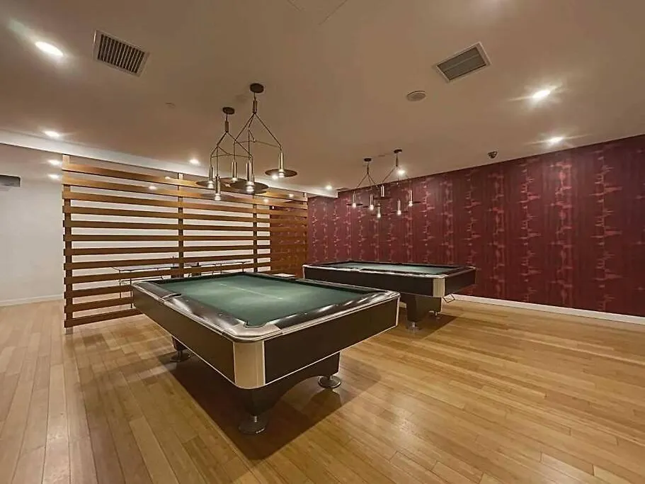 Downtown Toronto Condo Suite 0*,