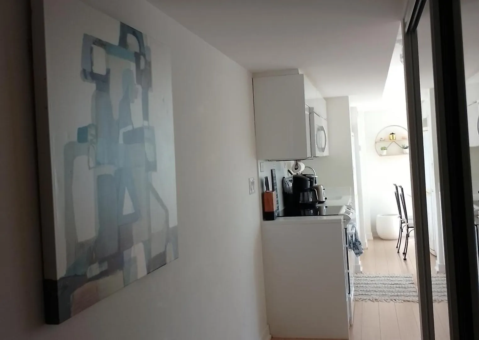 Downtown Toronto Condo Suite 0*,  Canada